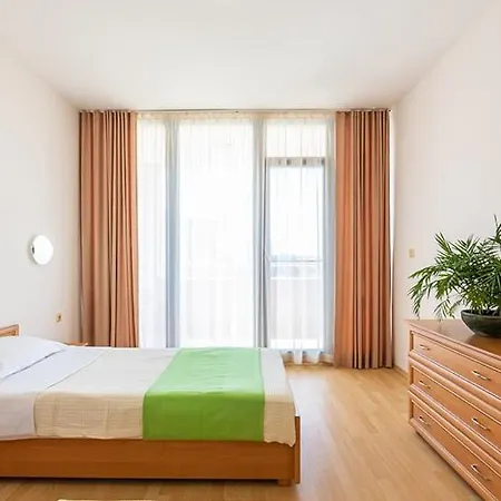 In Trakia Plaza Apartman